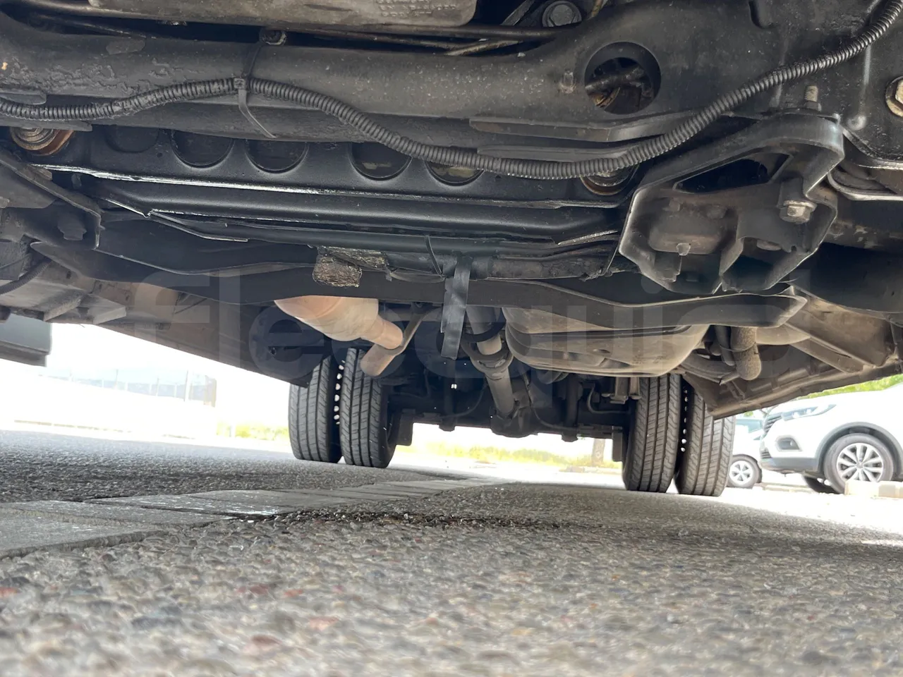 Mercedes-Benz Sprinter 906BB53/ Euro 6 - 140 Kw - 7.861 Mt - front axle central