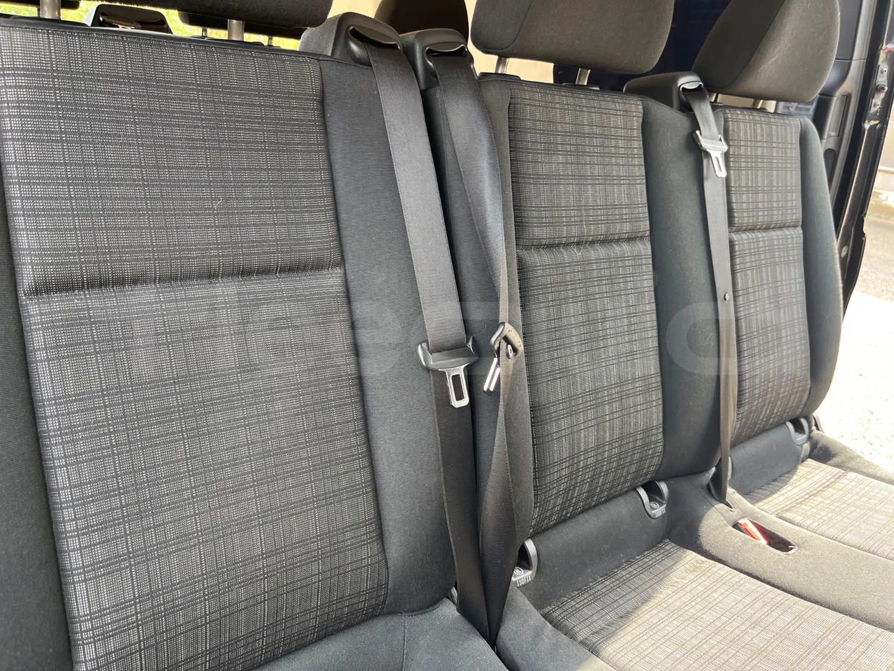 Mercedes-Benz Vito Tourer 639-2/ Euro 6 - 100 Kw - 5.370 Mt - central seat safety belt