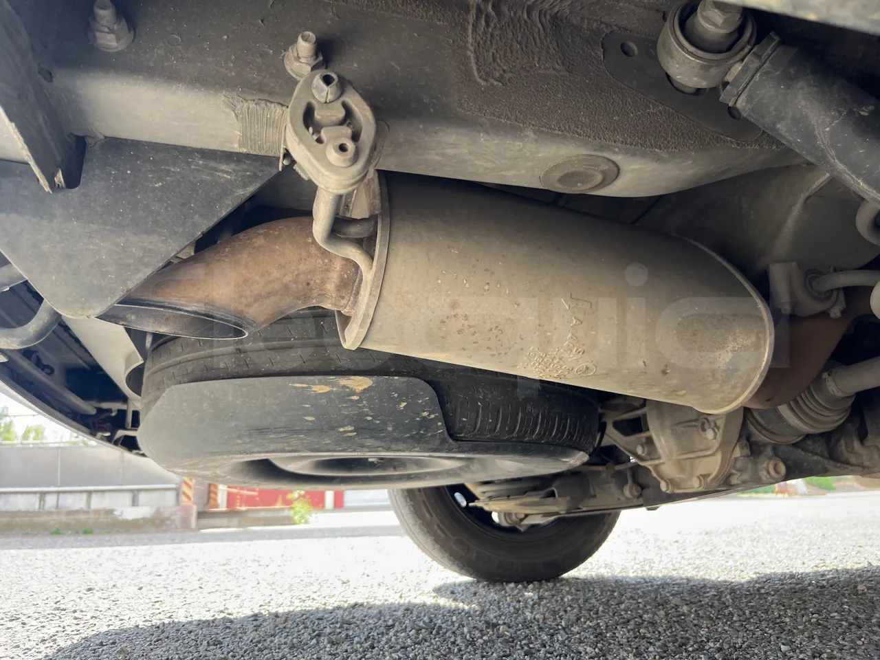 Mercedes-Benz Vito Tourer 639-2/ Euro 6 - 100 Kw - 5.370 Mt - exhaust photo
