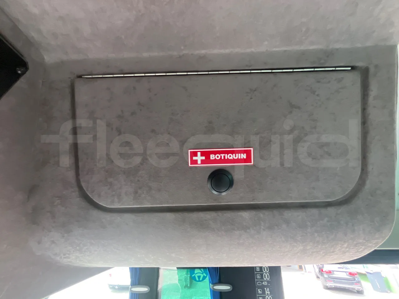 Man Dexon 12.240/ Euro4 -176Kw -7900 Mt - handrails photo