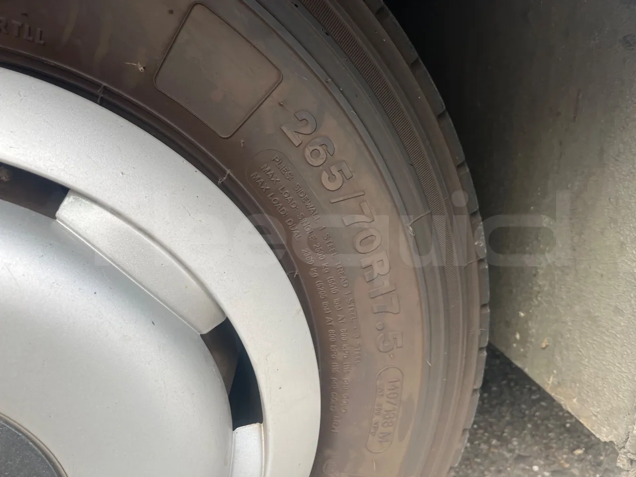 Man Dexon 12.240/ Euro4 -176Kw -7900 Mt - rear left tire photo