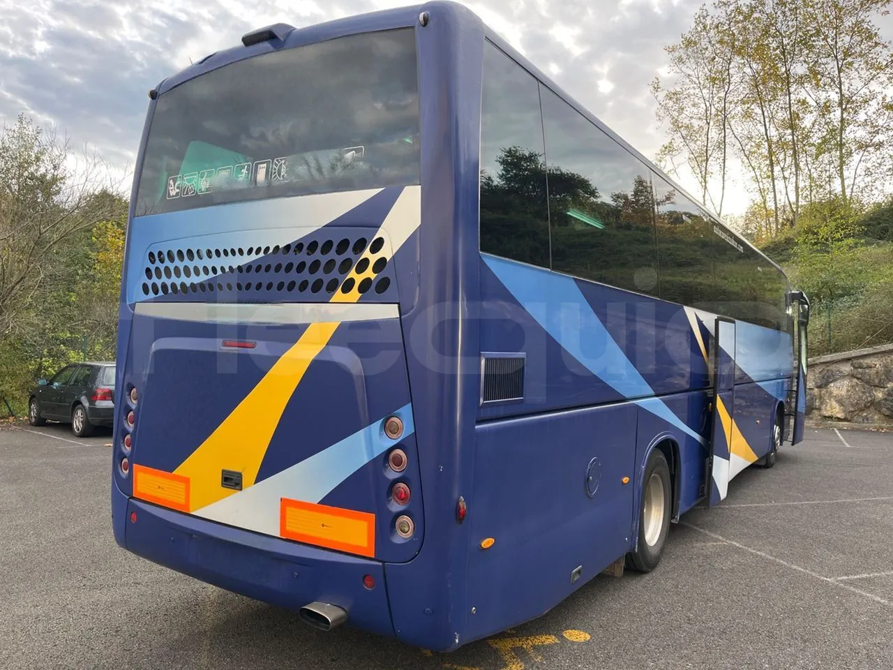 Irisbus 397E.12 397EF3/ Euro 5 - 331 Kw - 12.8 Mt - 3/4 right rear doors open