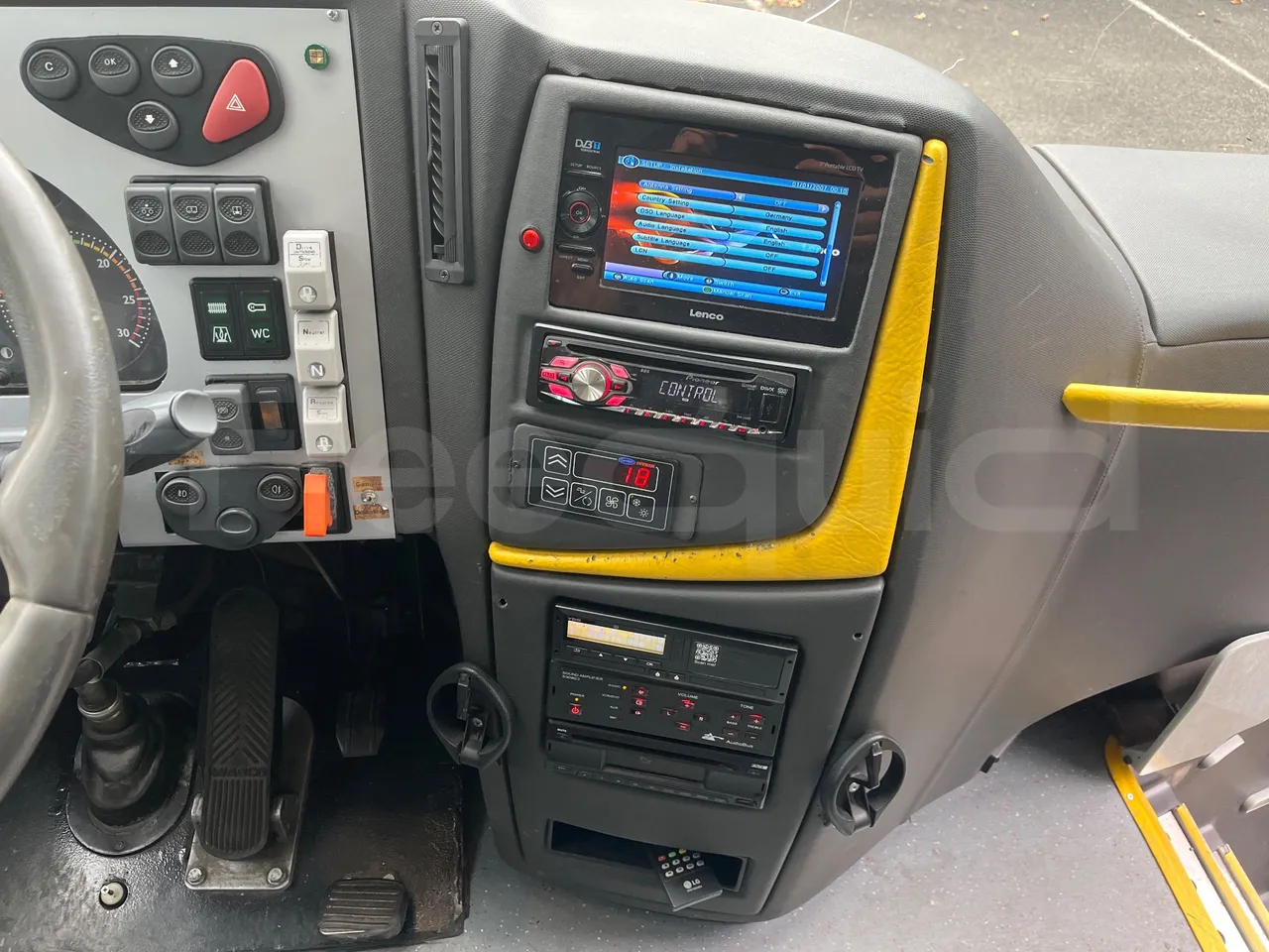 Irisbus 397E.12 397EF3/ Euro 5 - 331 Kw - 12.8 Mt - radio accessories photo