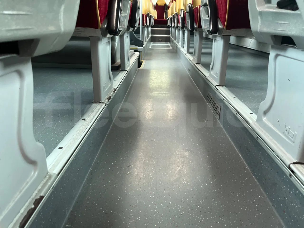 Irisbus 397E.12 397EF3/ Euro 5 - 331 Kw - 12.8 Mt - seat brackets photo