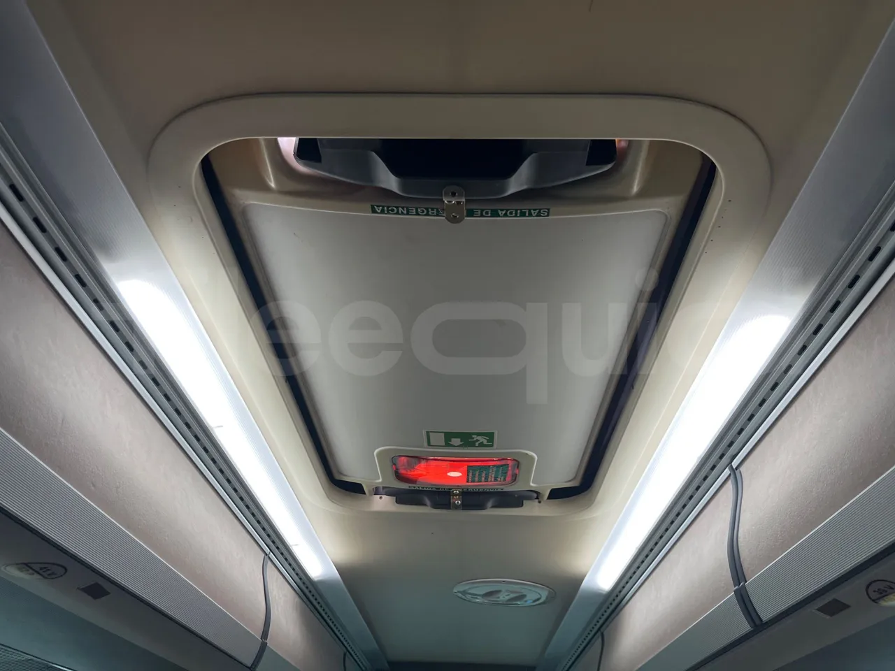 Irisbus 397E.12 397EF3/ Euro 5 - 331 Kw - 12.8 Mt - roof hatch 1