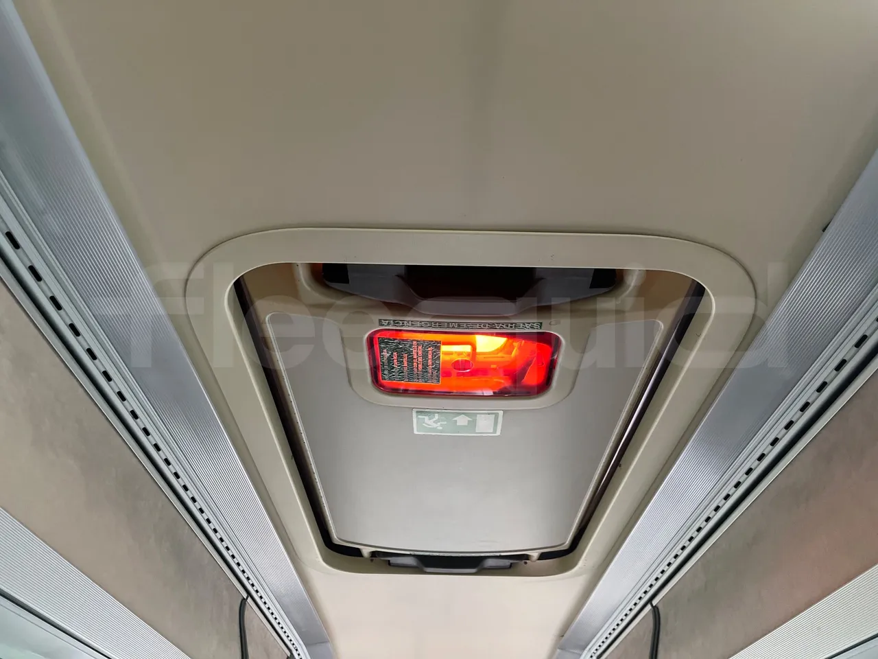 Irisbus 397E.12 397EF3/ Euro 5 - 331 Kw - 12.8 Mt - roof hatch 2