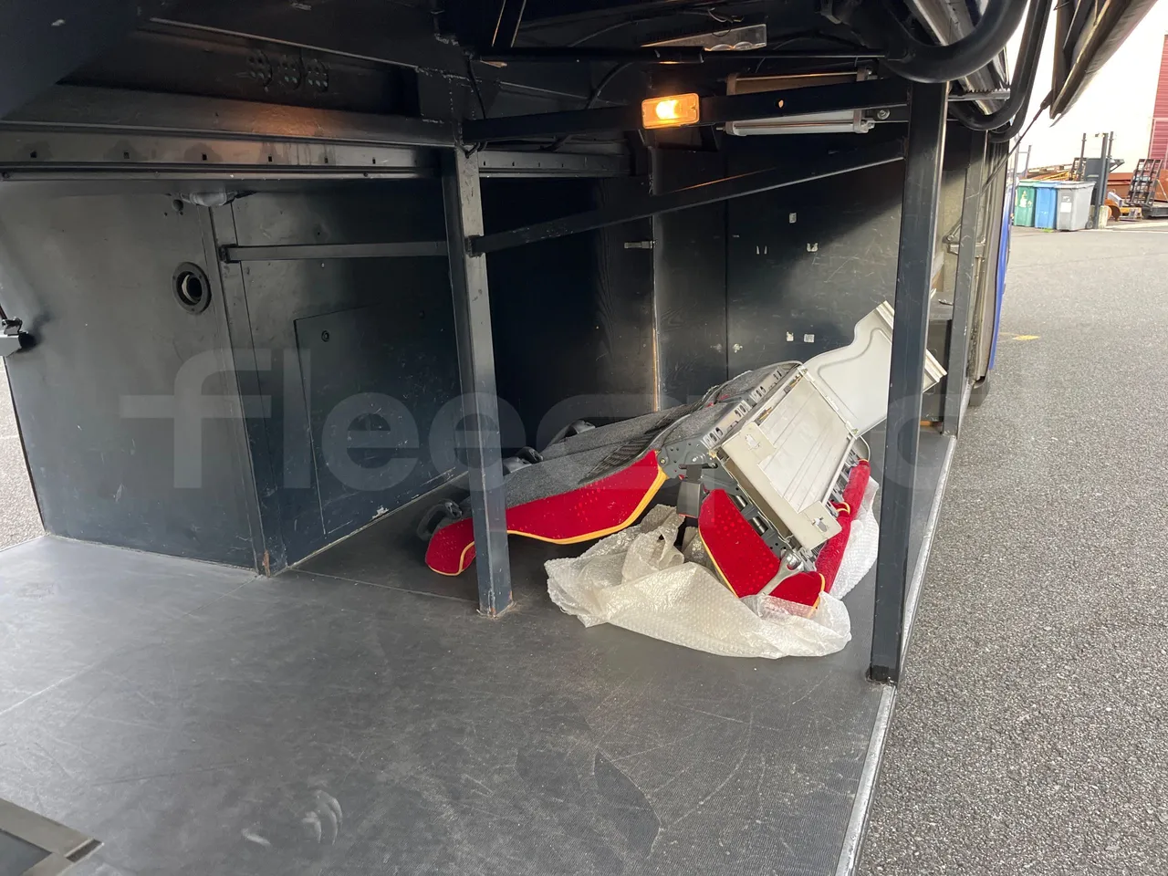 Irisbus 397E.12 397EF3/ Euro 5 - 331 Kw - 12.8 Mt - internal frame rust check