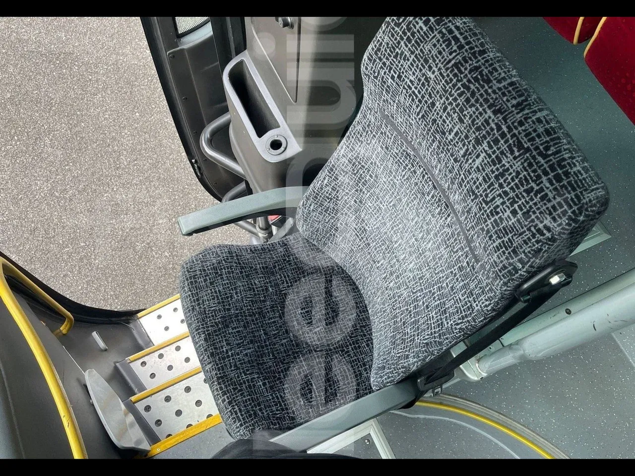 Irisbus 397E.12 397EF3/ Euro 5 - 331 Kw - 12.8 Mt - hostess seat photo