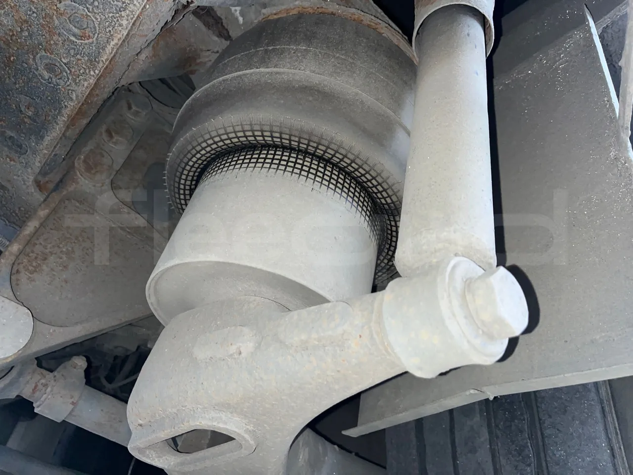 Irisbus 397E.12 397EF3/ Euro 5 - 331 Kw - 12.8 Mt - axle 2 shock absorbers 1 right