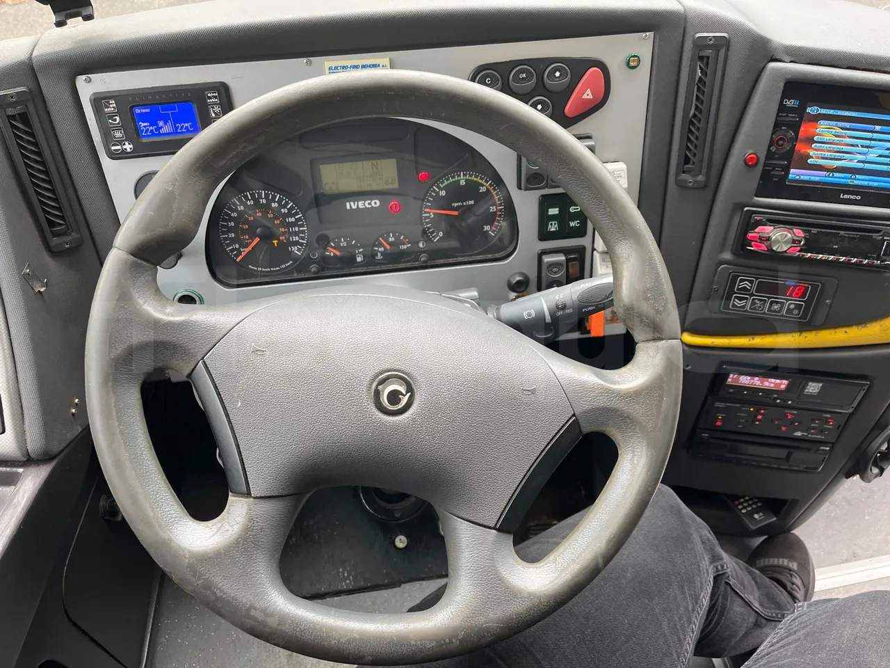 Irisbus 397E.12 397EF3/ Euro 5 - 331 Kw - 12.8 Mt - steering wheel photo