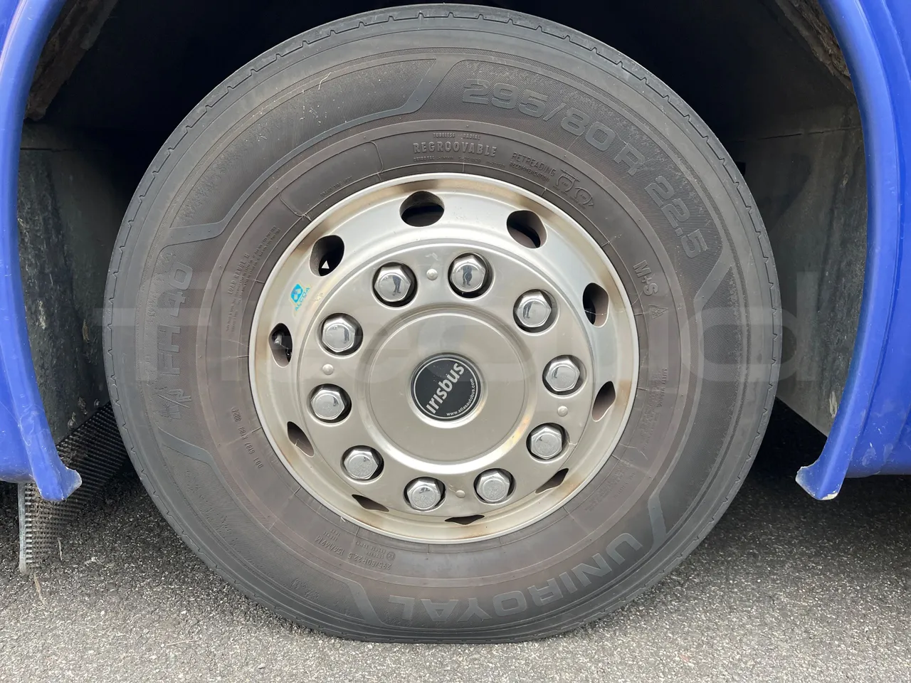 Irisbus 397E.12 397EF3/ Euro 5 - 331 Kw - 12.8 Mt - rear left tire photo