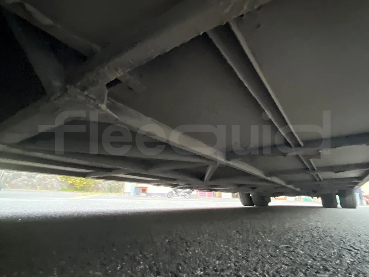 Irisbus 397E.12 397EF3/ Euro 5 - 331 Kw - 12.8 Mt - central undercarriage photo