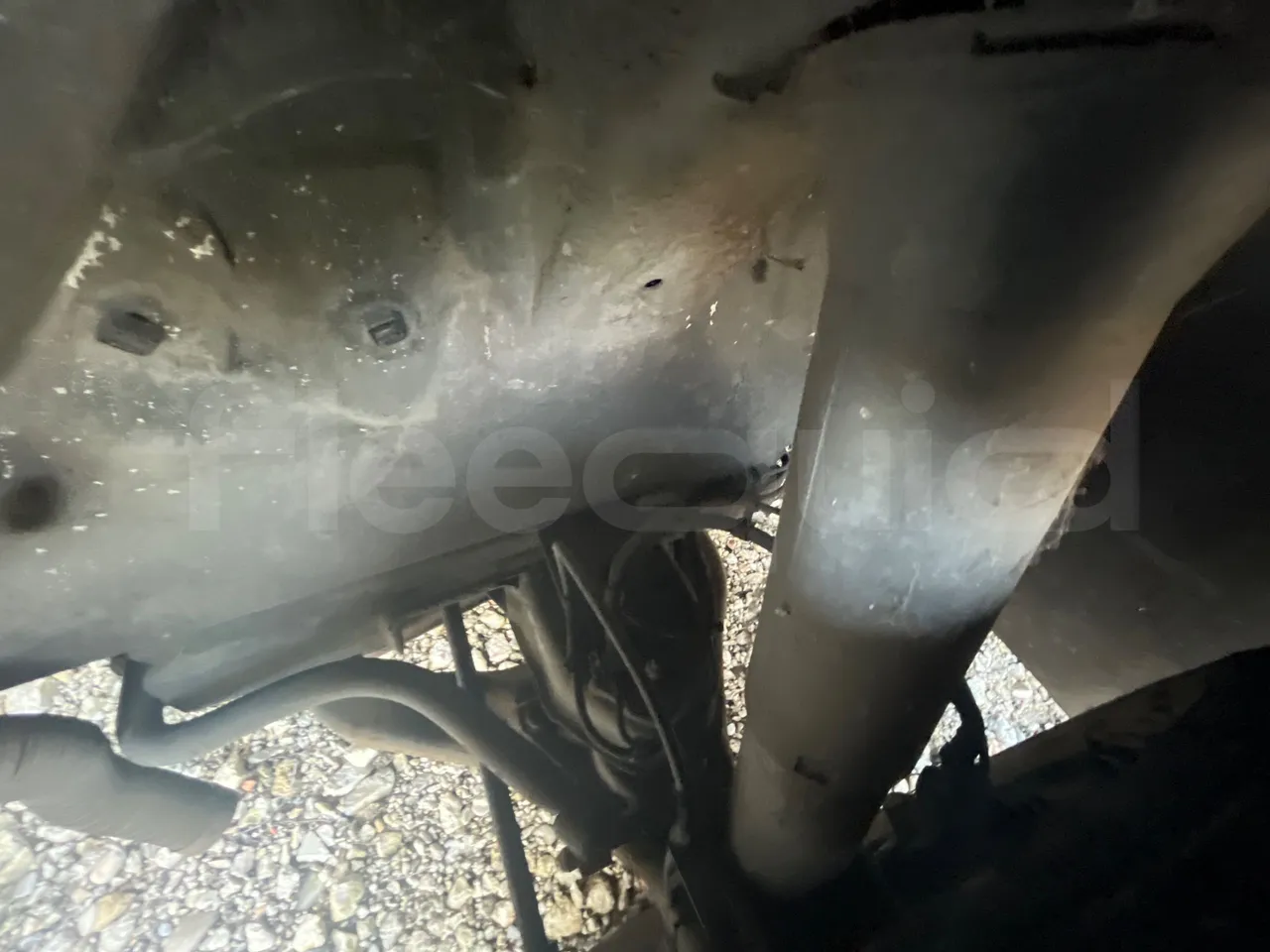 Mercedes-Benz Sprinter AGMB416CDIT46 - Euro3 - 115kW - 6.935mt - front brake calipers left