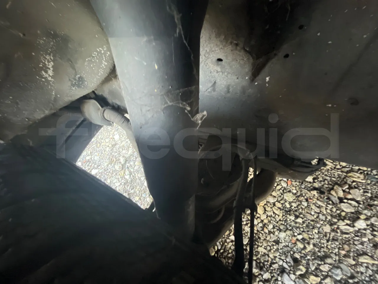 Mercedes-Benz Sprinter AGMB416CDIT46 - Euro3 - 115kW - 6.935mt - front shock absorbers left