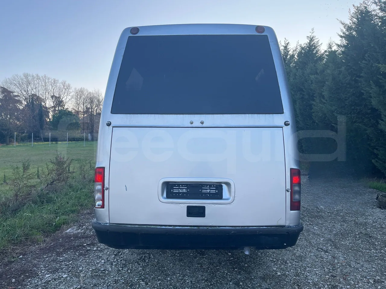 Mercedes-Benz Sprinter AGMB416CDIT46 - Euro3 - 115kW - 6.935mt - rear hatch closed