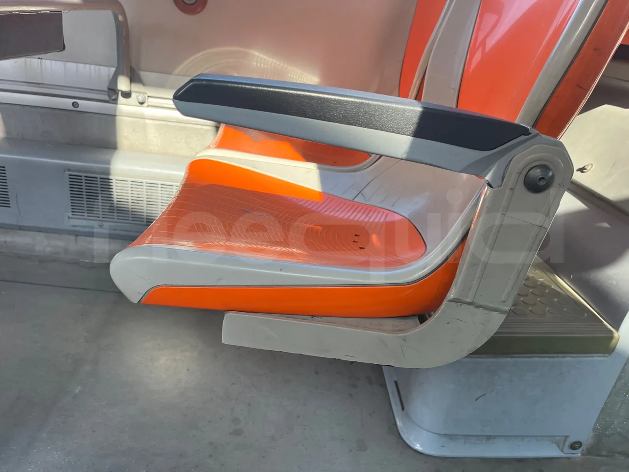 Iveco Citelis PS09D5/A/83-EUR5 -200kW -10.46m - armrest detail photo