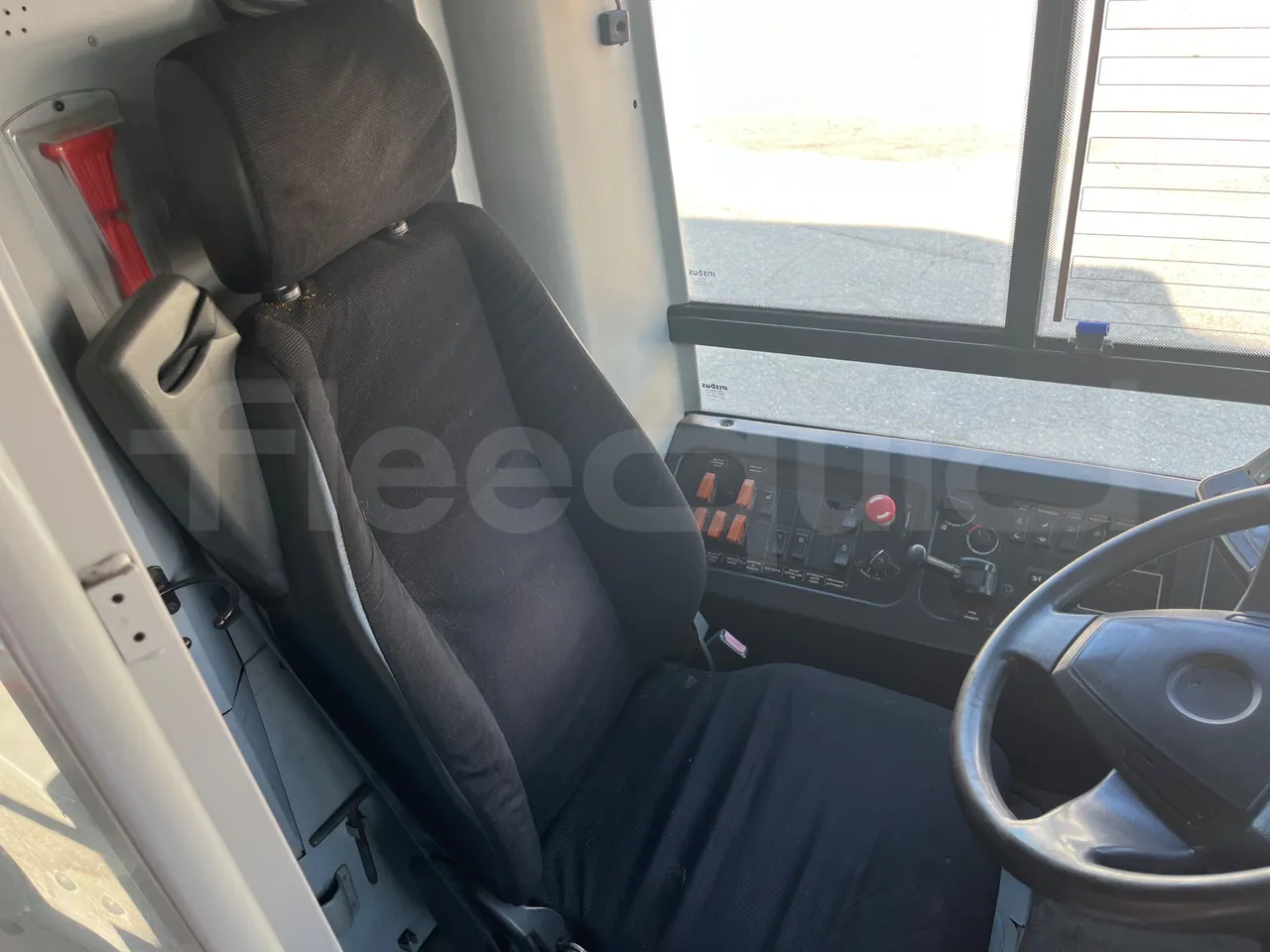 Iveco Citelis PS09D5/A/83-EUR5 -200kW -10.46m - driver's seat photo