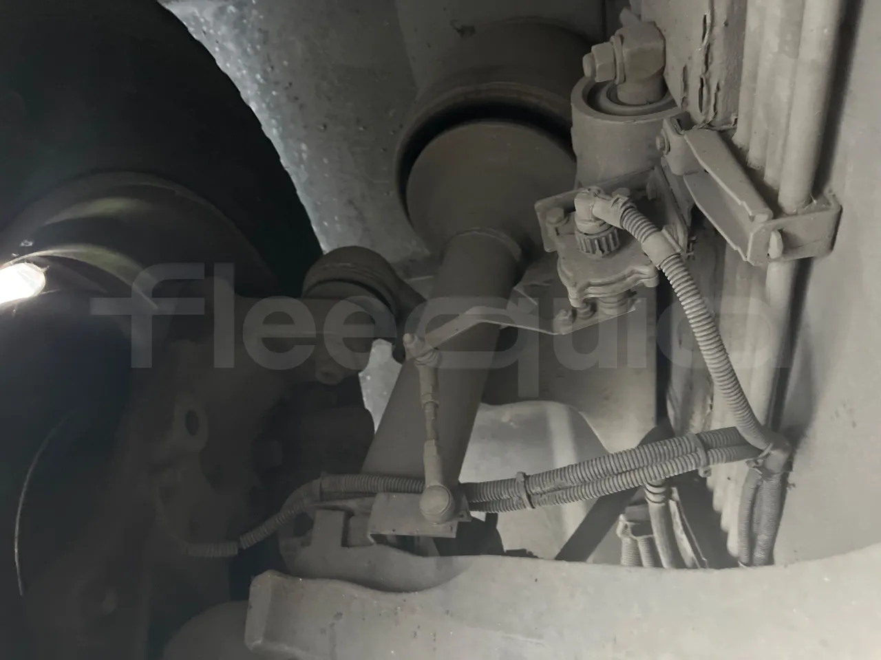 Iveco Citelis PS09D5/A/83-EUR5 -200kW -10.46m - front air springs left