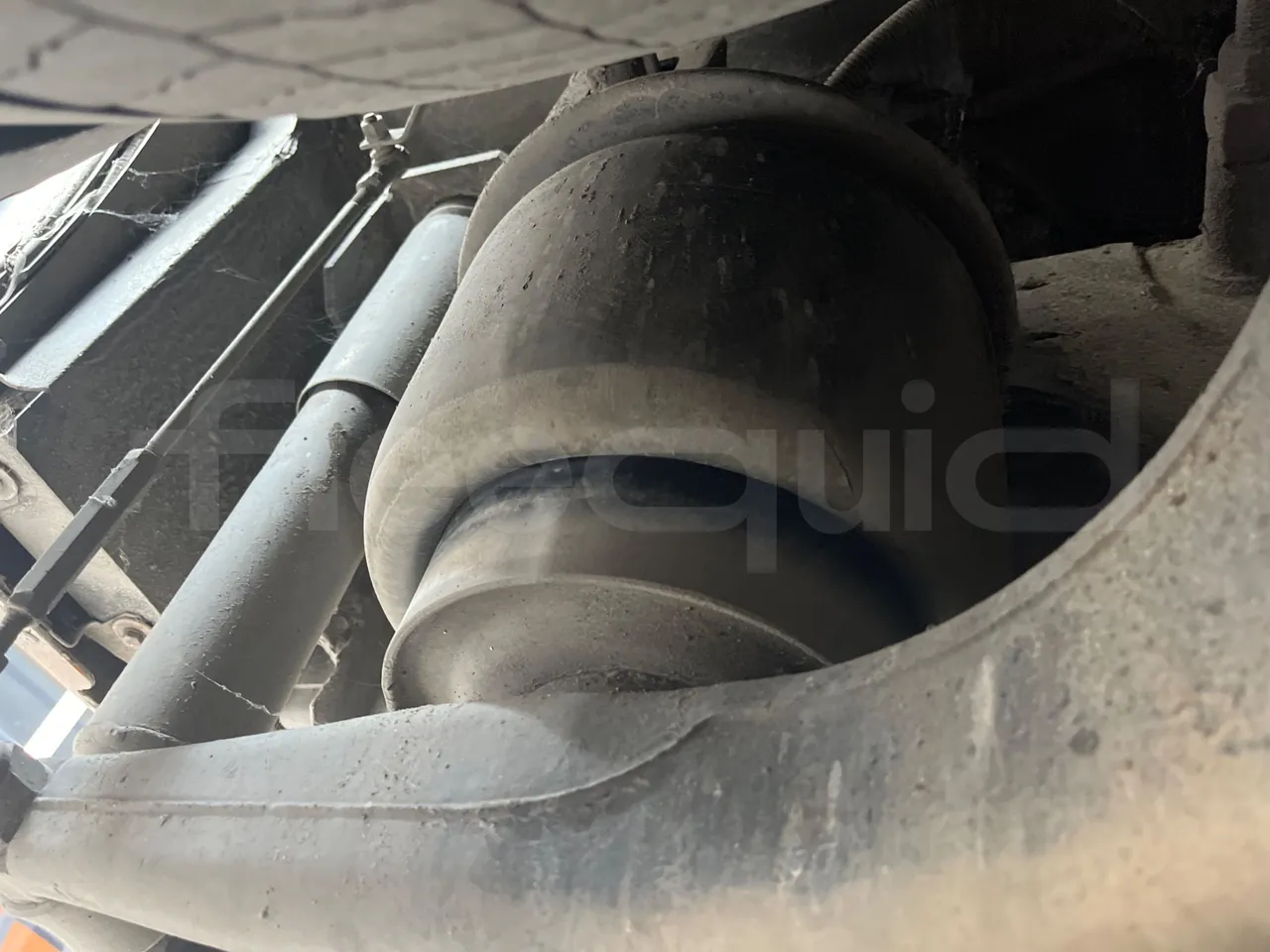 Iveco Citelis PS09D5/A/83-EUR5 -200kW -10.46m - axle 2 shock absorbers 1 left