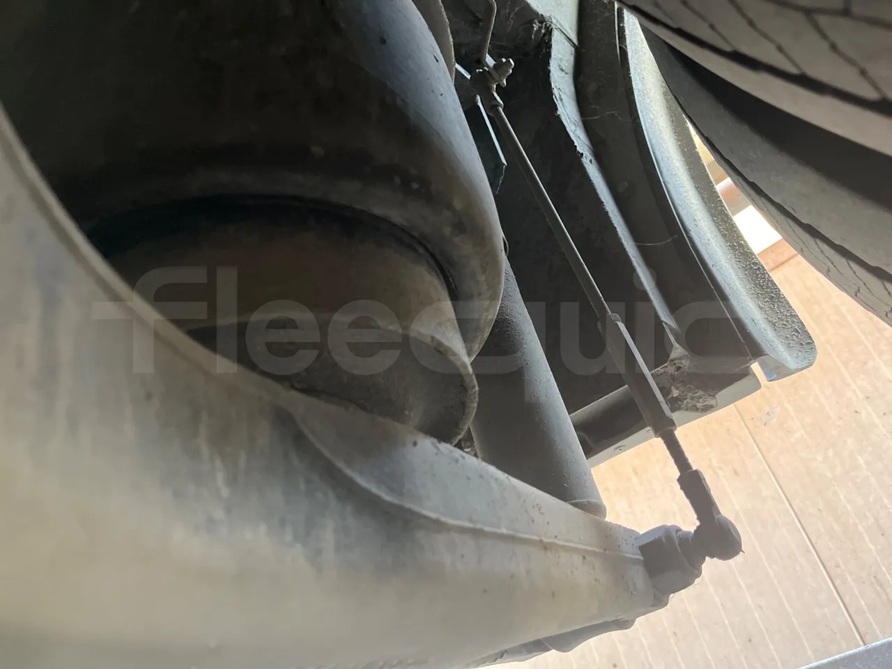Iveco Citelis PS09D5/A/83-EUR5 -200kW -10.46m - axle 2 shock absorbers 2 left