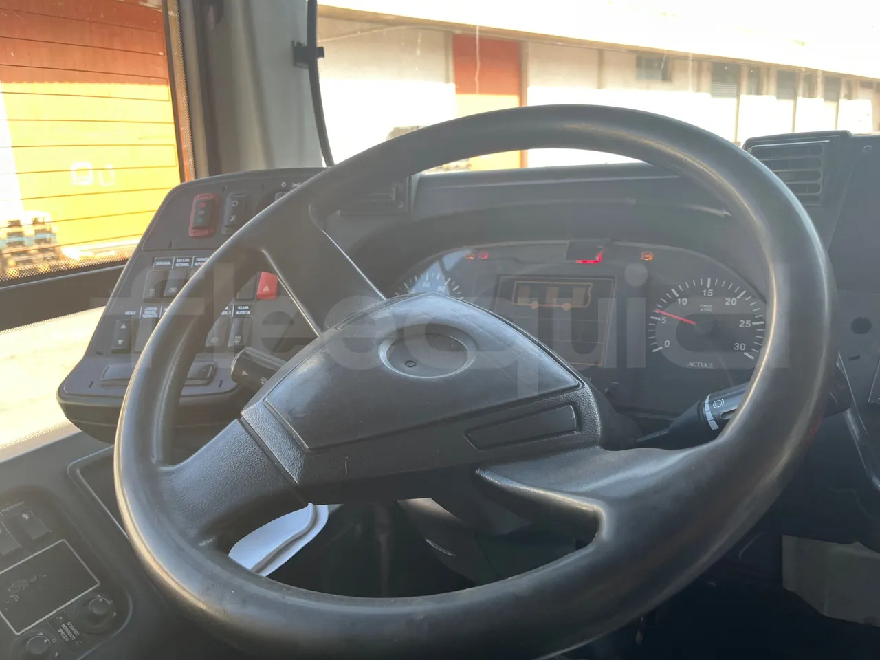 Iveco Citelis PS09D5/A/83-EUR5 -200kW -10.46m - steering wheel photo