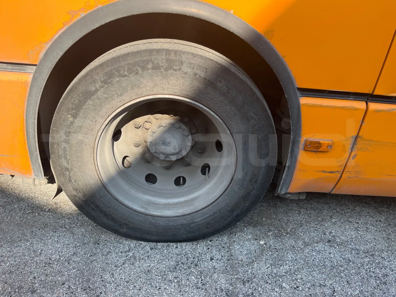 Iveco Citelis PS09D5/A/83-EUR5 -200kW -10.46m - rear left tire photo