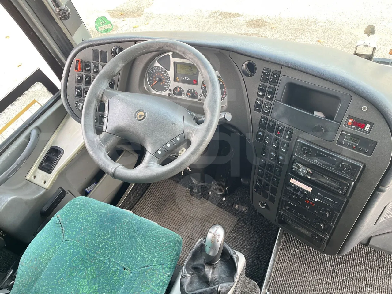 Irisbus New Domino 397E/12.4 - EUR4 - 331kW - 12.41m - buttons panels on