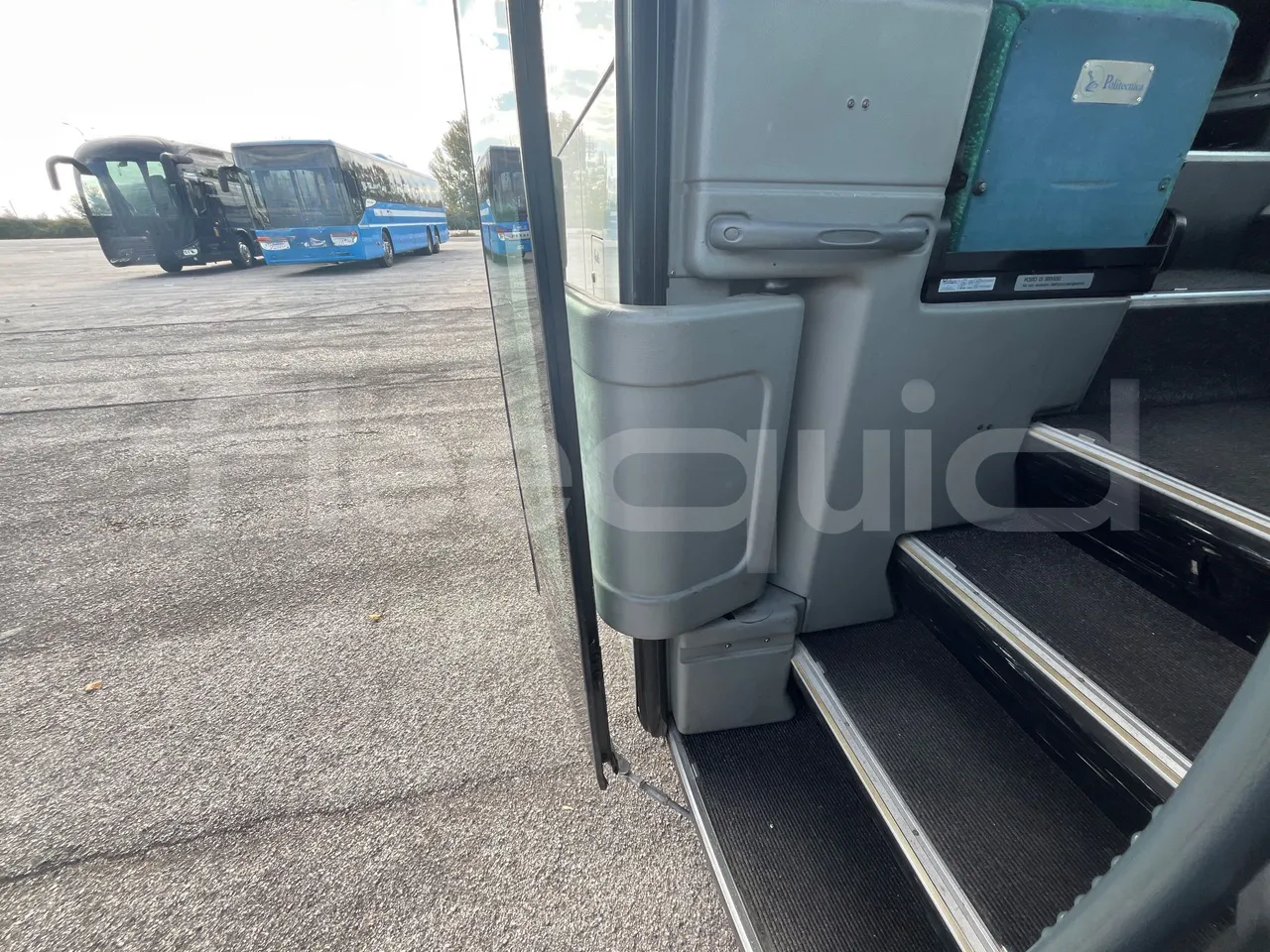 Irisbus New Domino 397E/12.4 - EUR4 - 331kW - 12.41m - door mechanism photo