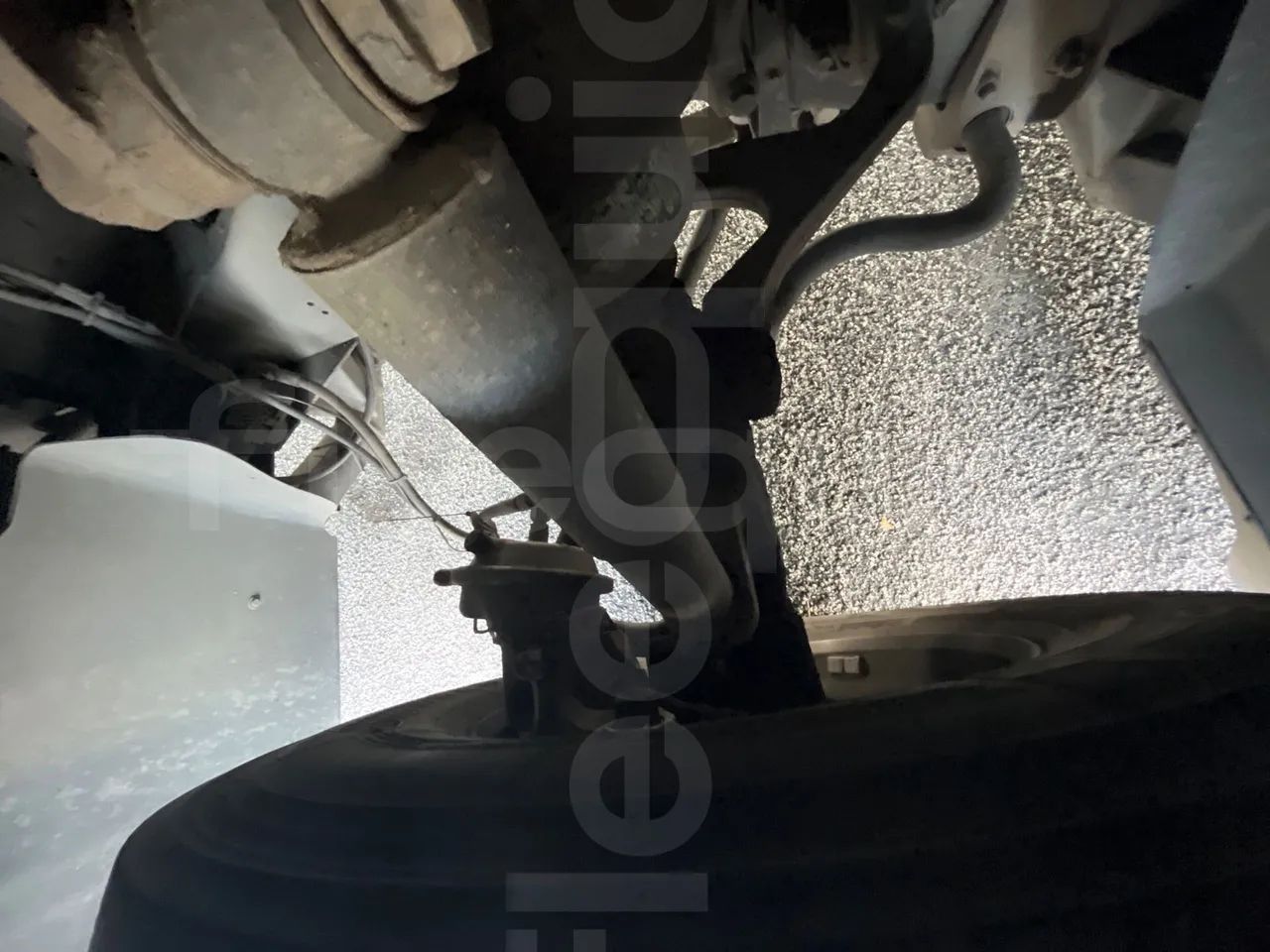 Irisbus New Domino 397E/12.4 - EUR4 - 331kW - 12.41m - front air springs left
