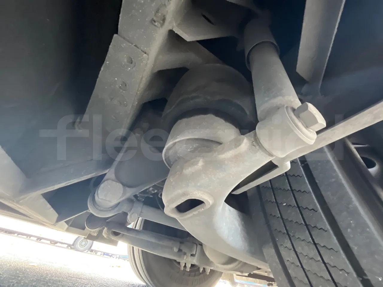 Irisbus New Domino 397E/12.4 - EUR4 - 331kW - 12.41m - axle 2 shock absorbers 1 right
