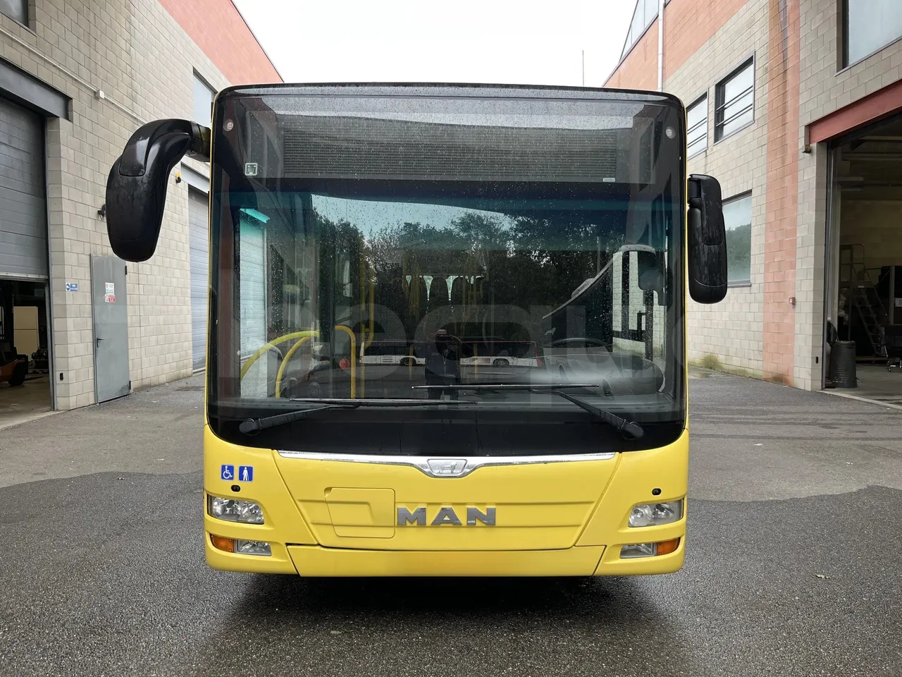 Man Lion's City - 3/4 Front Left Side