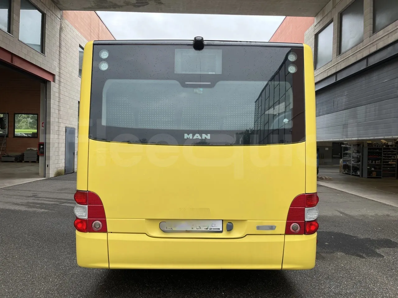 Man Lion's City - Rear