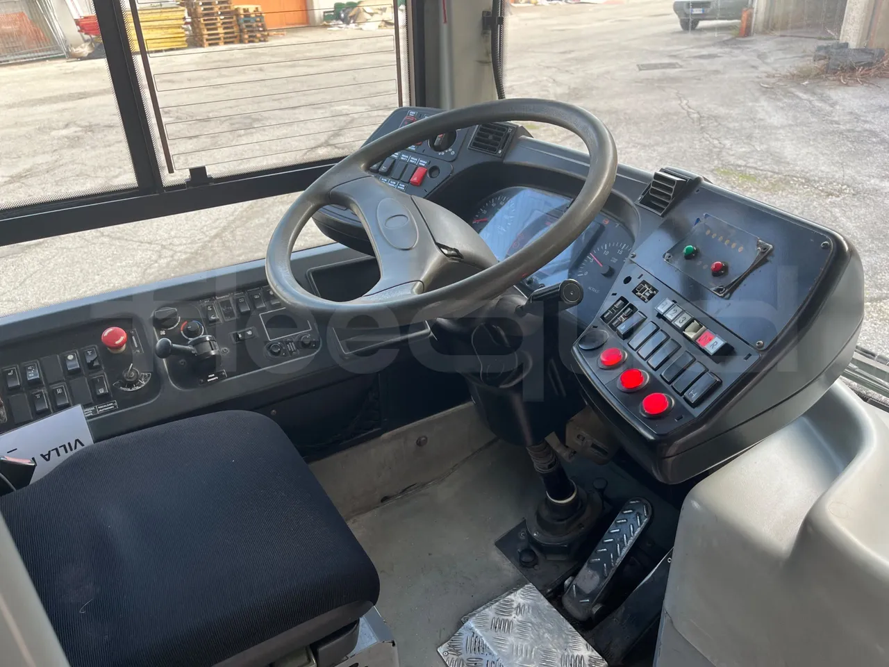 Iveco Citelis PS09D5/A/83-EUR5 -200kW -10.46m - buttons panels on