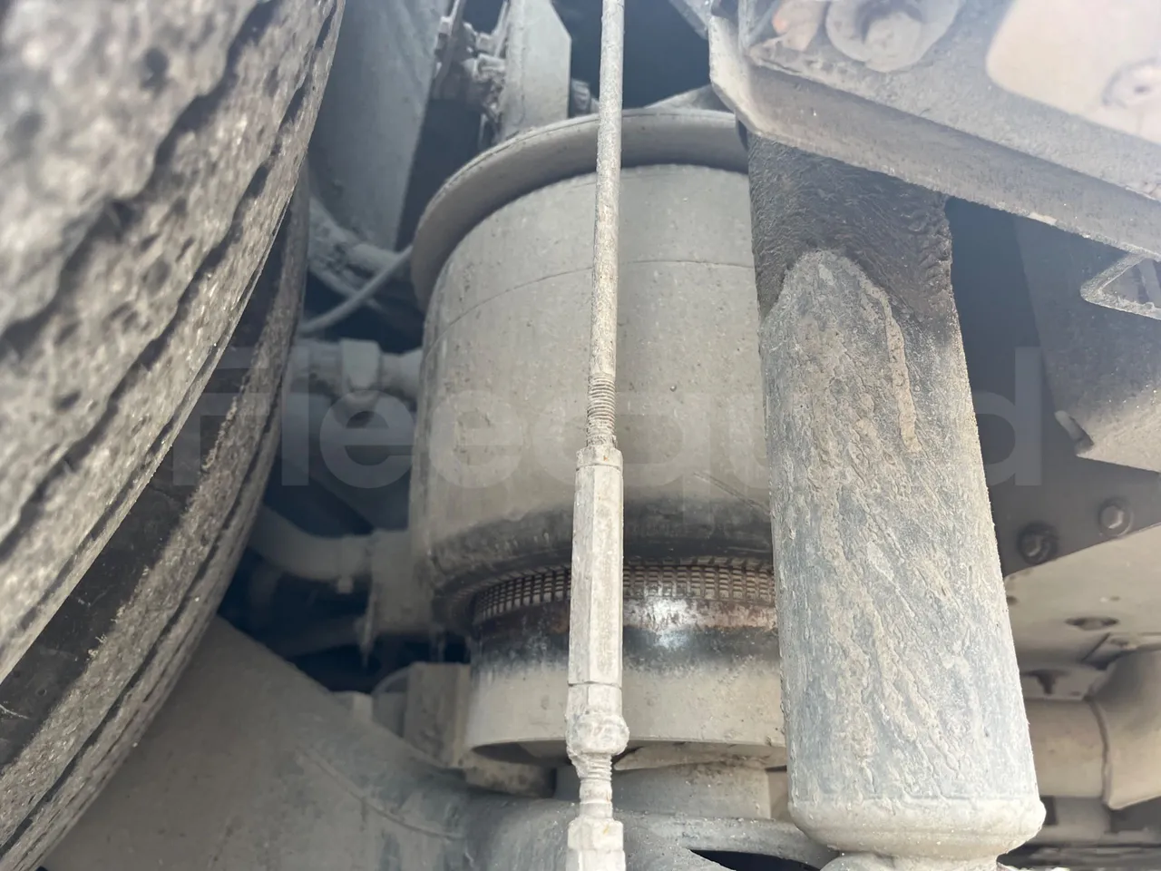 Iveco Citelis PS09D5/A/83-EUR5 -200kW -10.46m - axle 2 shock absorbers 1 right