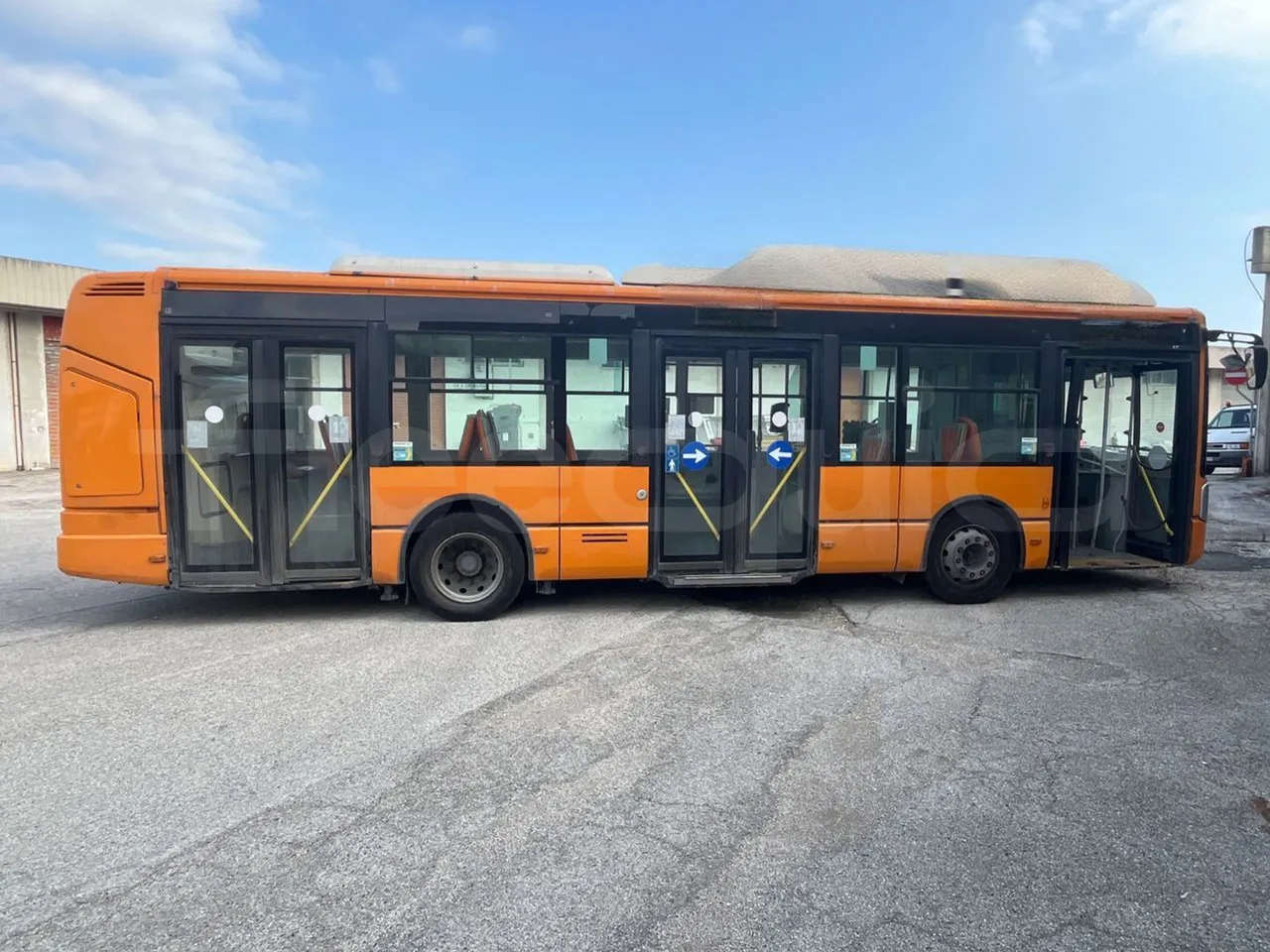 Iveco Citelis PS09D5/A/83-EUR5 -200kW -10.46m - right side doors closed