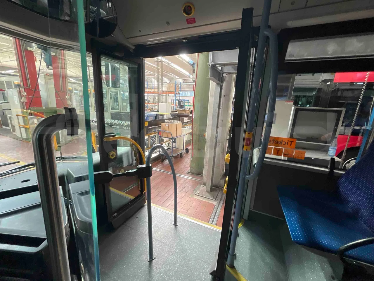 Man Lion's City - handrails photo