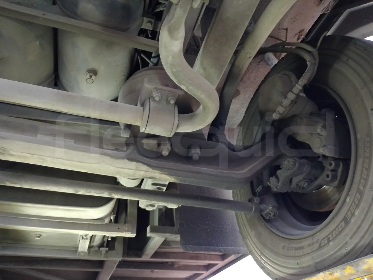 King Long XMQ6900 XMQ6900-3/ Euro 5 - 178Kw - 8,995 Mt - front axle left side