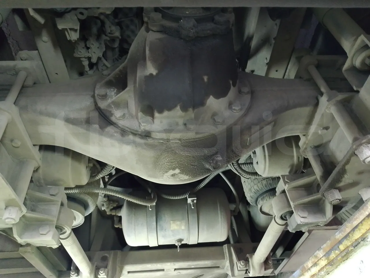 King Long XMQ6900 XMQ6900-3/ Euro 5 - 178Kw - 8,995 Mt - axle 3 right side