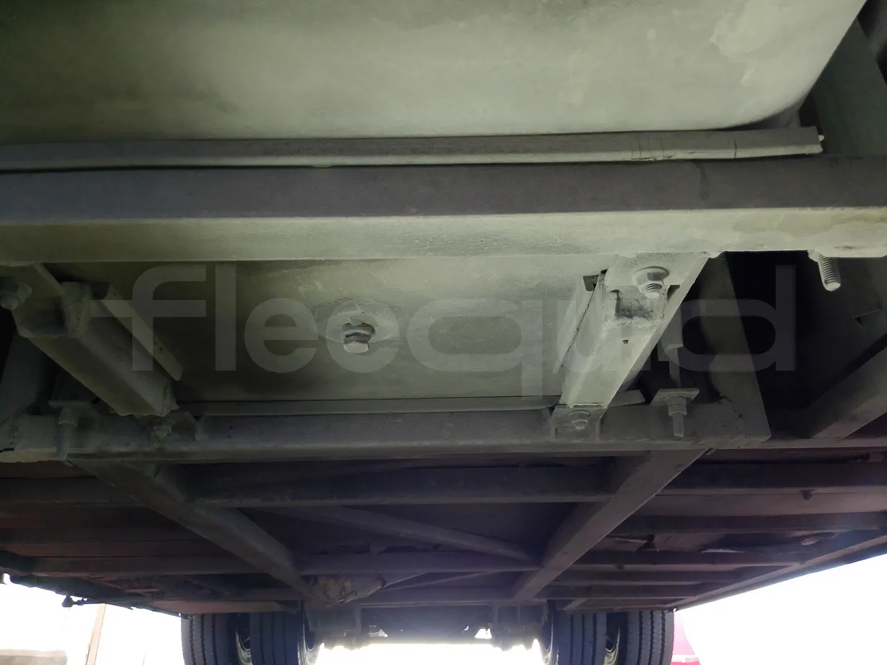 King Long XMQ6900 XMQ6900-3/ Euro 5 - 178Kw - 8,995 Mt - central undercarriage photo