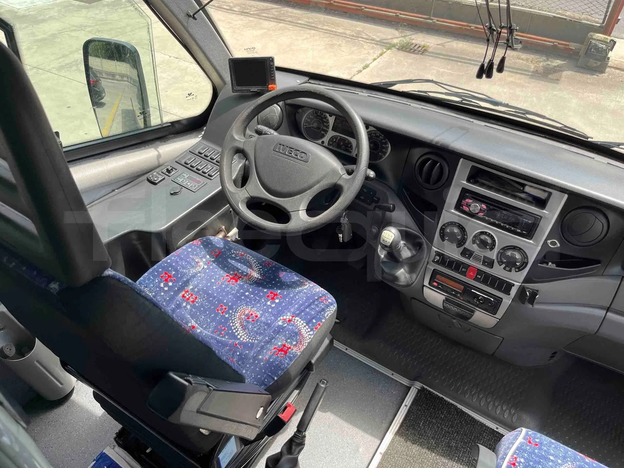Iveco Unvi Compa - buttons panels on