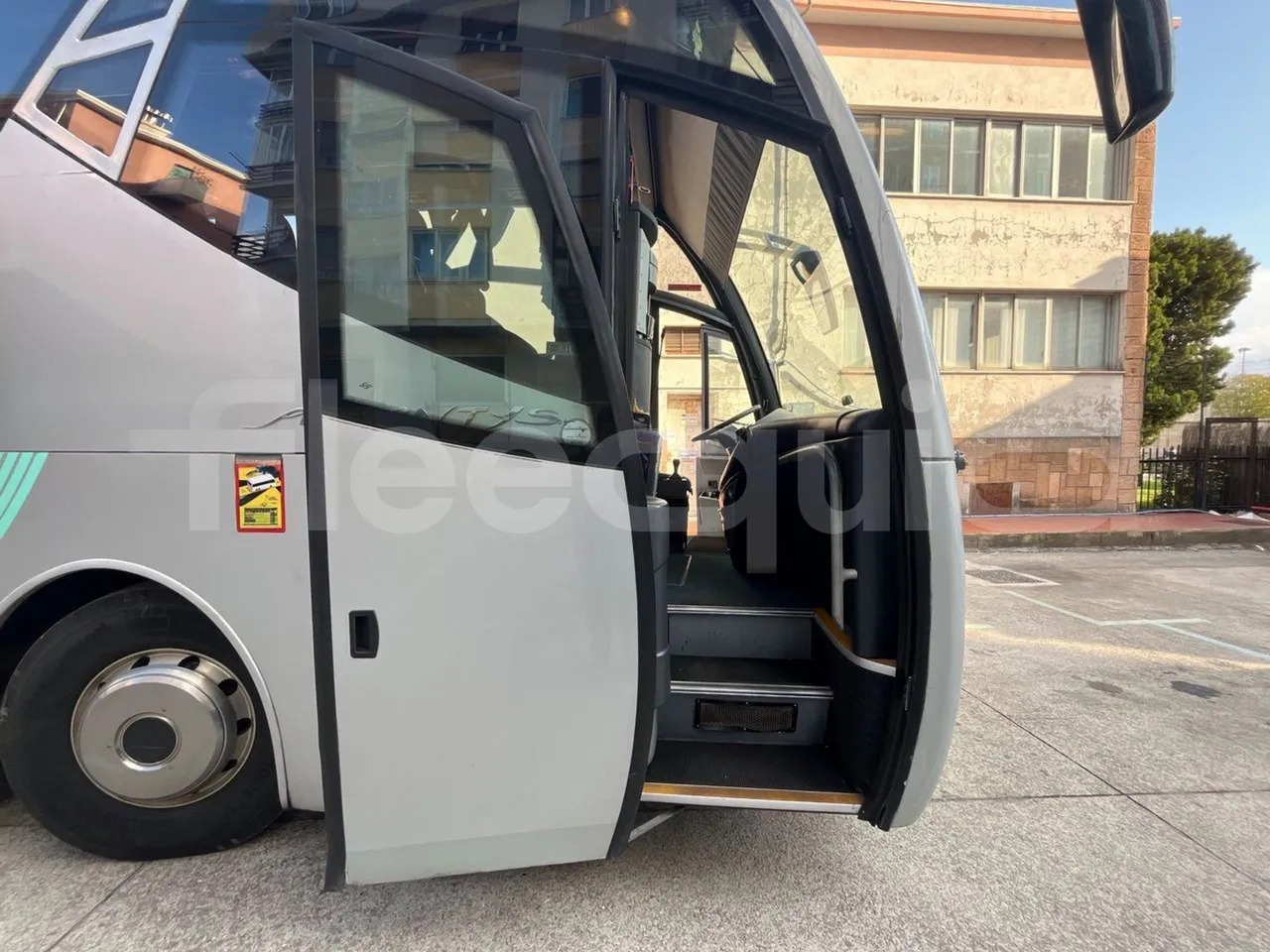 Iveco 397E Atlantis - EUR3 - 316kW - 13.750m - front door 1 open