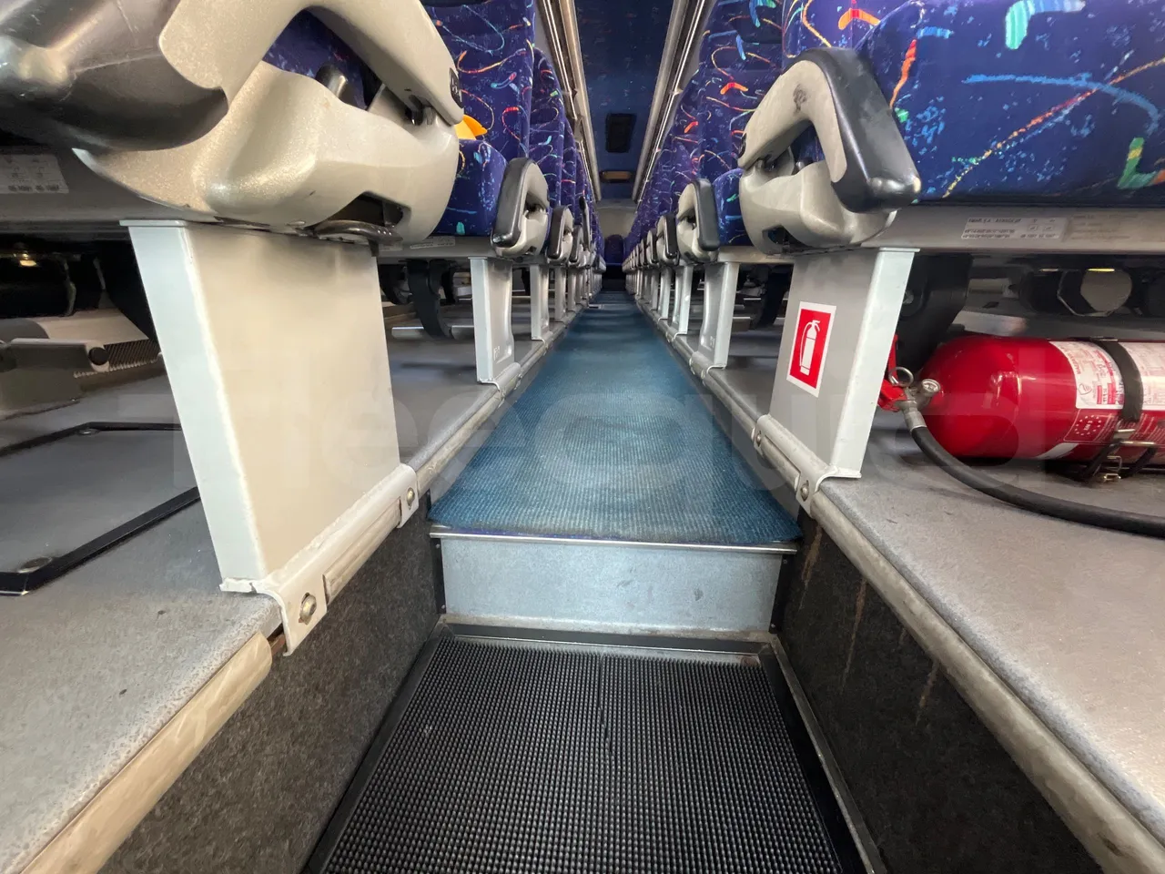 Iveco 397E Atlantis - EUR3 - 316kW - 13.750m - seat brackets photo