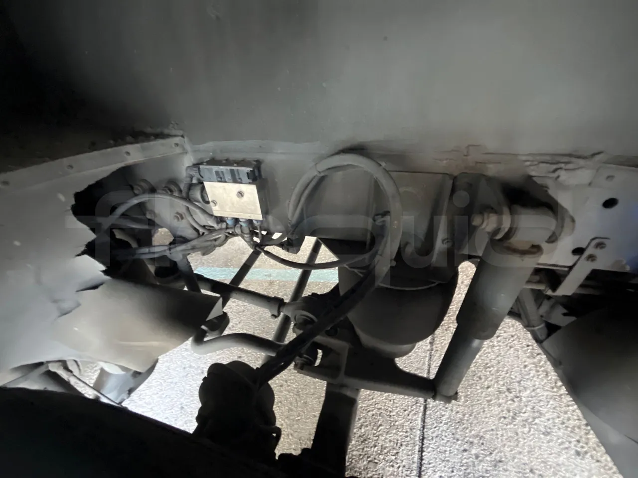 Iveco 397E Atlantis - EUR3 - 316kW - 13.750m - axle 2 caliper brakes left