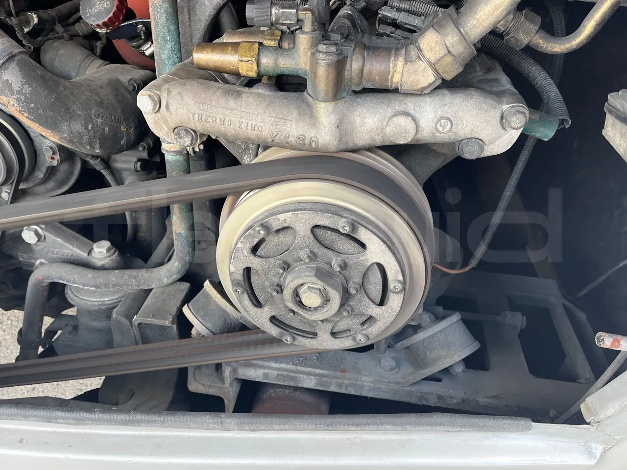 Iveco 397E Atlantis - EUR3 - 316kW - 13.750m - air conditioning compressor