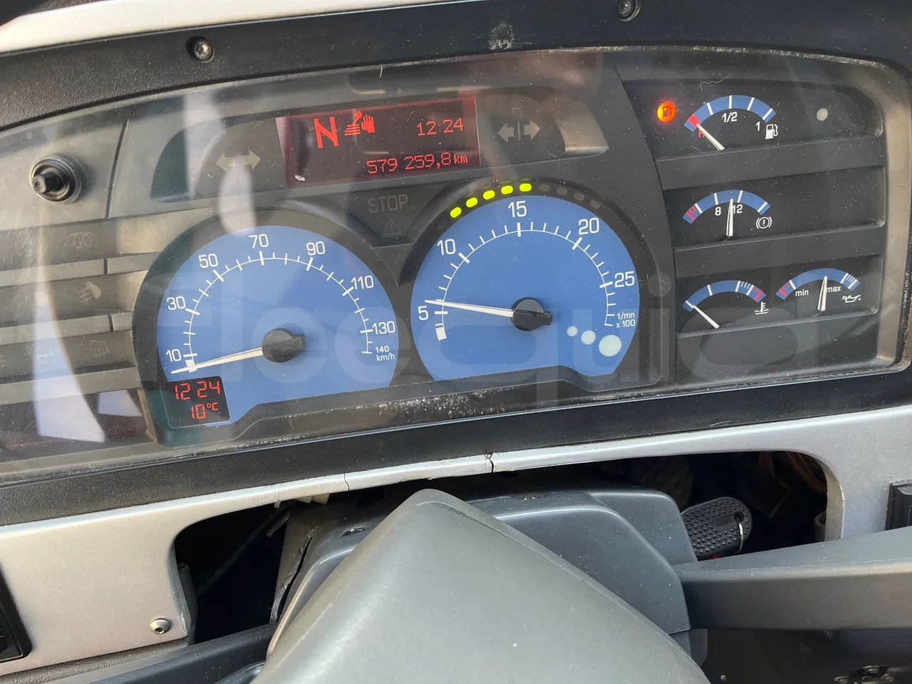 Iveco 397E Atlantis - EUR3 - 316kW - 13.750m - dashboard lights on