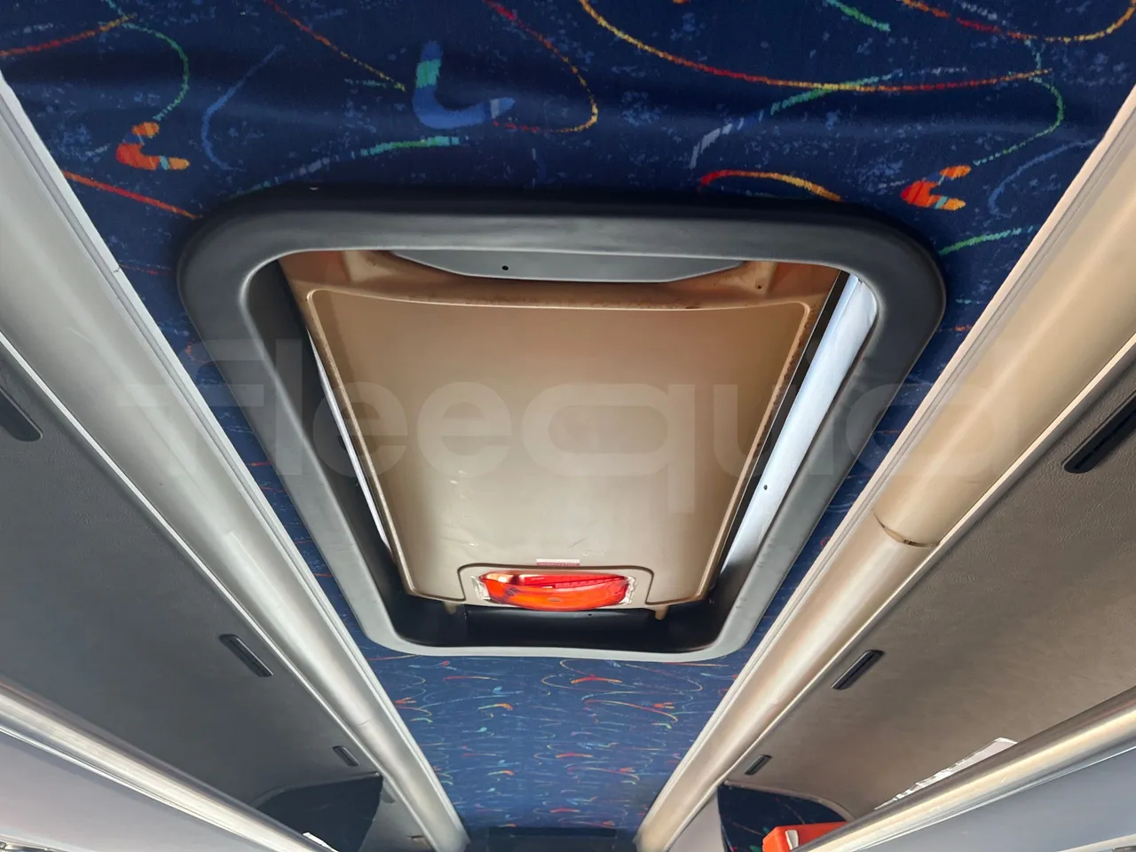 Iveco 397E Atlantis - EUR3 - 316kW - 13.750m - roof hatch 2