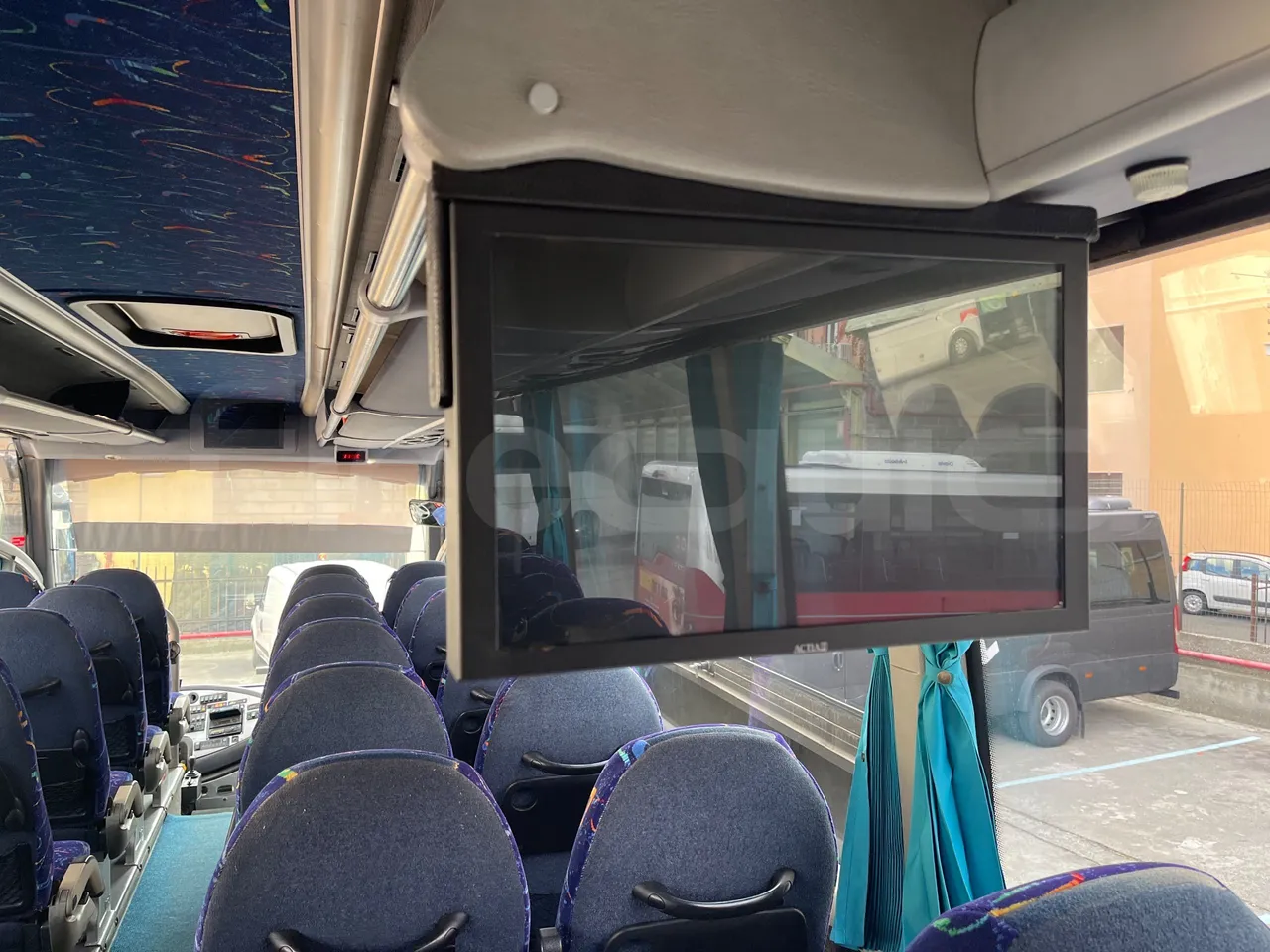 Iveco 397E Atlantis - EUR3 - 316kW - 13.750m - monitor detail photo