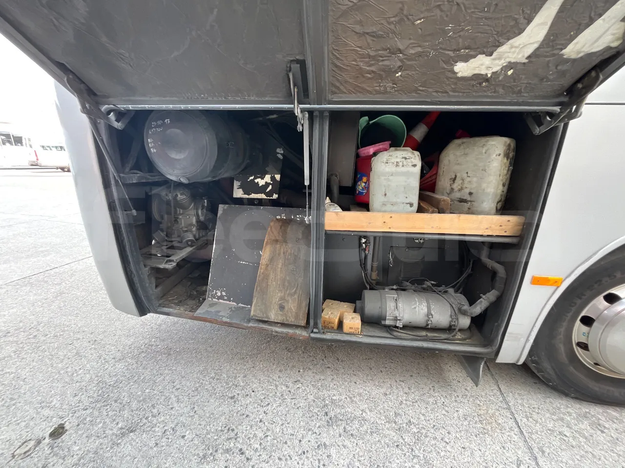 Iveco 397E Atlantis - EUR3 - 316kW - 13.750m - preheater webasto photo