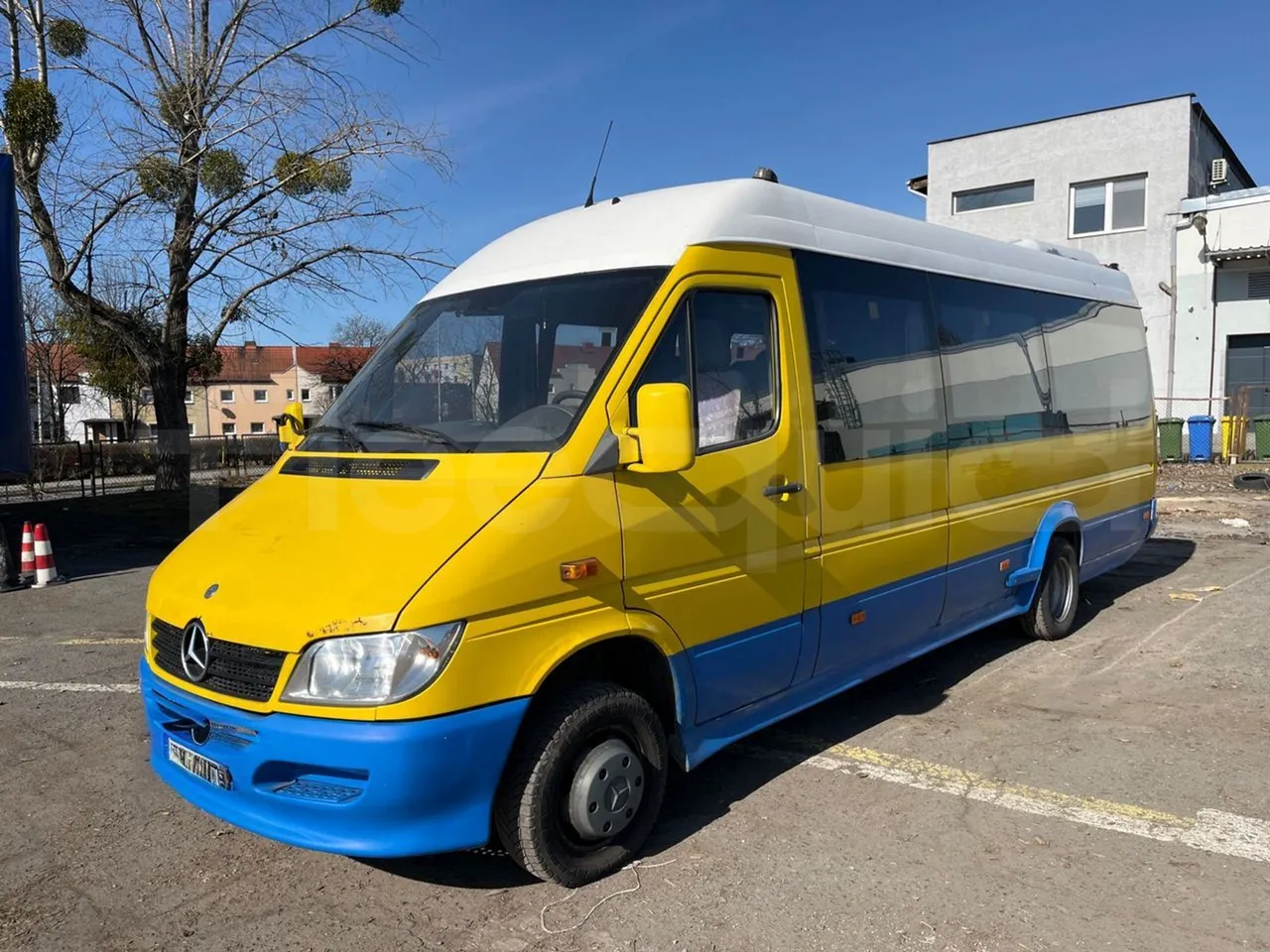 Mercedes-Benz Sprinter 416CDI - EUR4 - 115kW - 6.985m - 3/4 front left