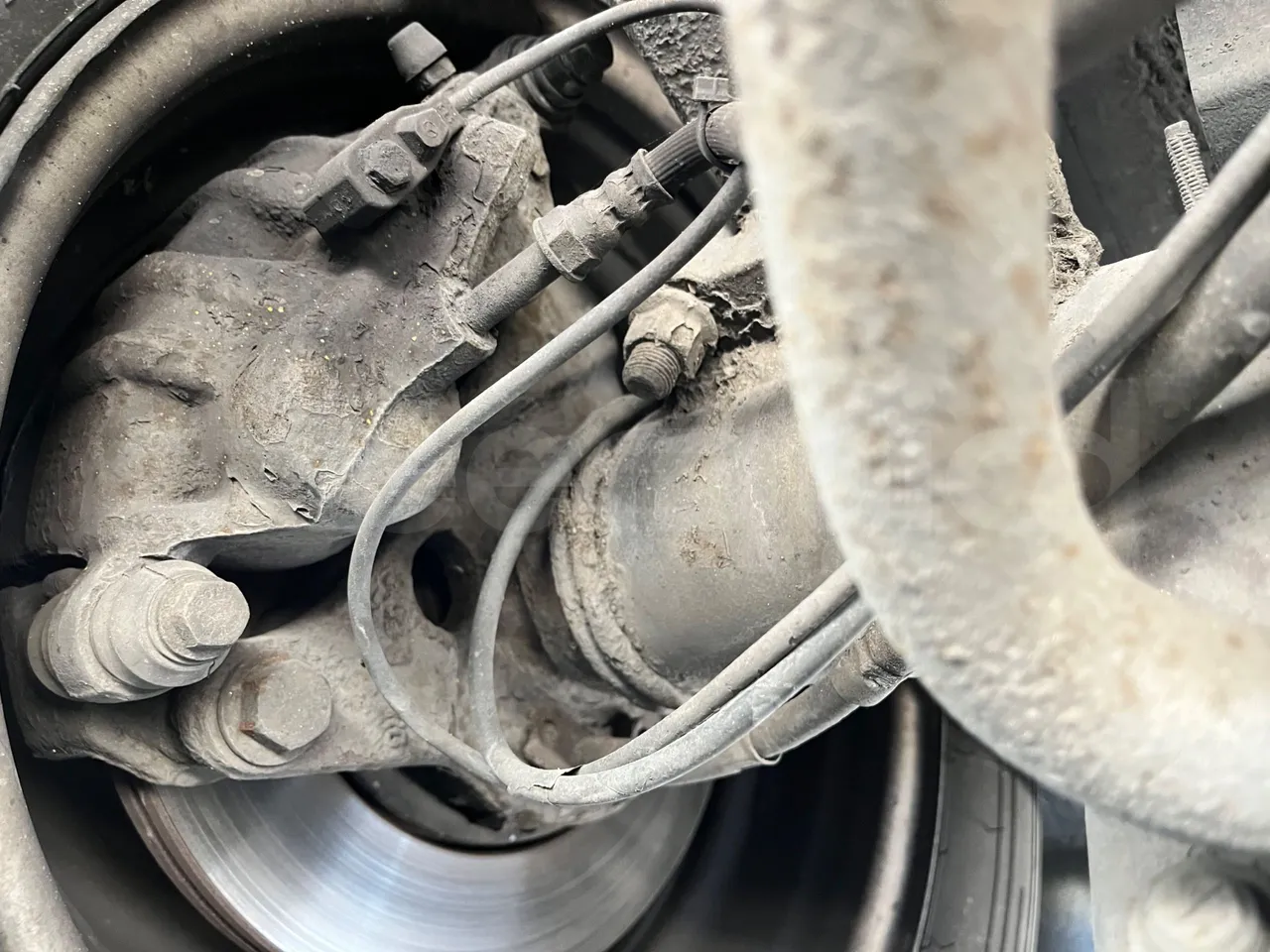 Mercedes-Benz Sprinter 416CDI - EUR4 - 115kW - 6.985m - axle 2 caliper brakes left